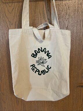 Banana Republic Vintage-Looking Cream Canvas Tote Bag